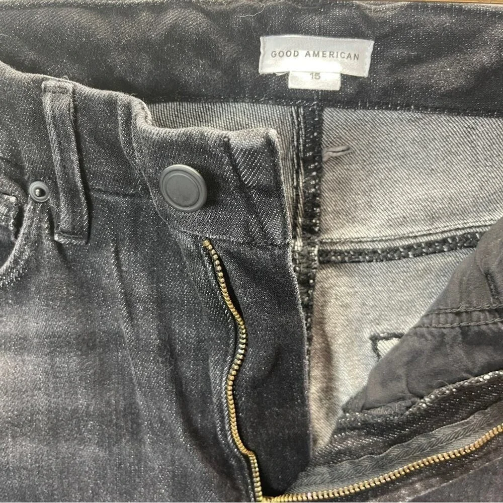 Good American Jeans Good Legs Cropped Mini Boot in Black218